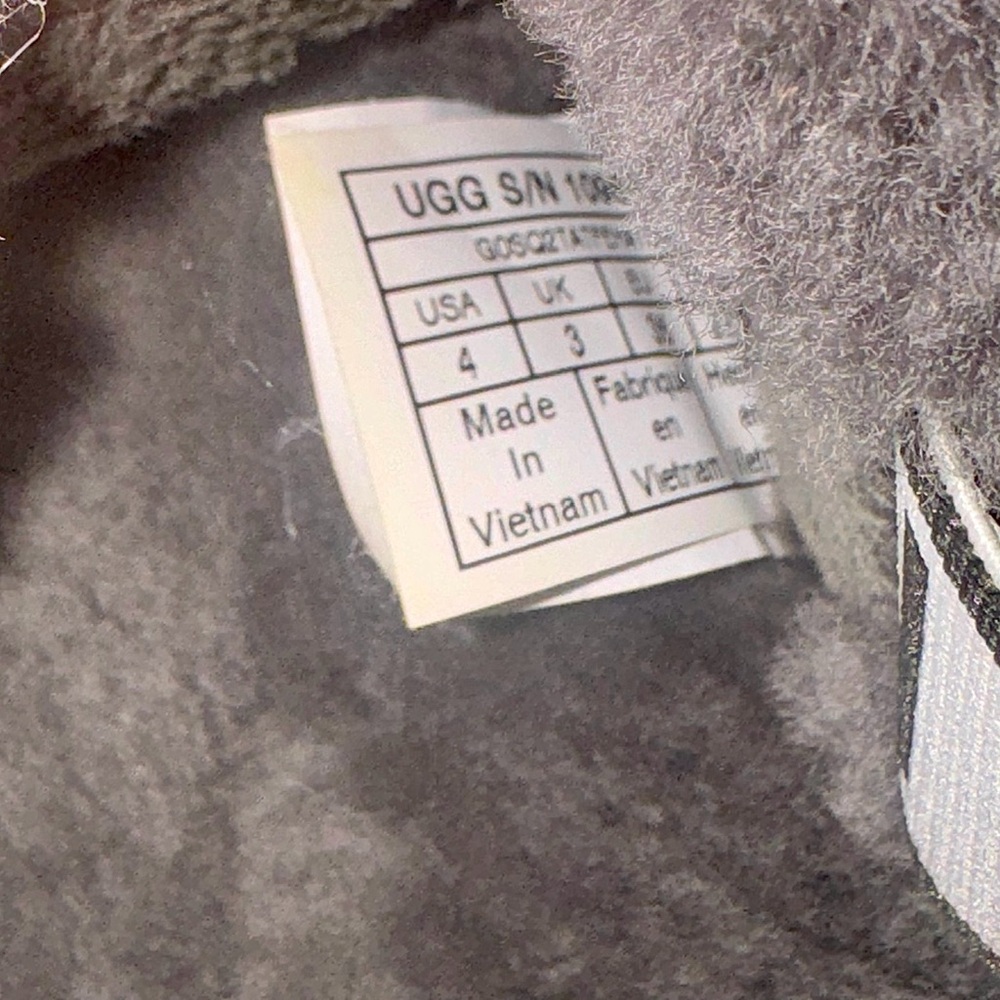 UGG Kids Charcoal Fluff Yeah Slides (Size 4) - Picture 4 of 4